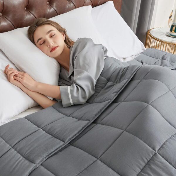 CYMULA Weighted Blanket for Adults (15lbs 60"x80" Queen Size) - Cooling Breathable Heavy Blankets for Summer Winter - Ultra Microfiber Soft Comfort Throw with Glass Beads - Gifts for Men/Women - Image 3