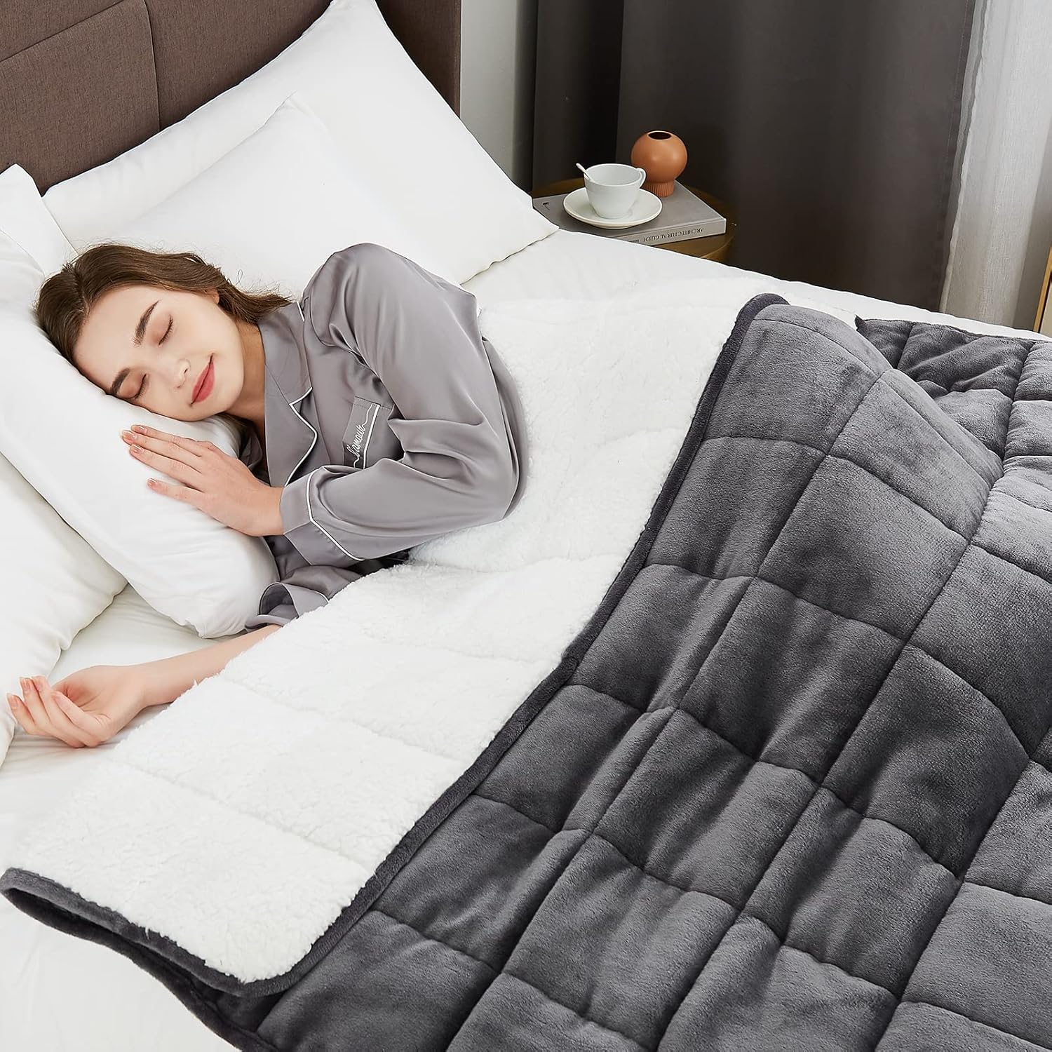 HOSUKKO Sherpa Flannel Weighted Blanket - 15 lbs Dual Sided Comfort Thick Heavy Blankets for Adults Soft Fluffy Flannel Cozy Warm Sherpa for Comfortable Relaxing Sleep, 48x72 inches Grey - Image 7