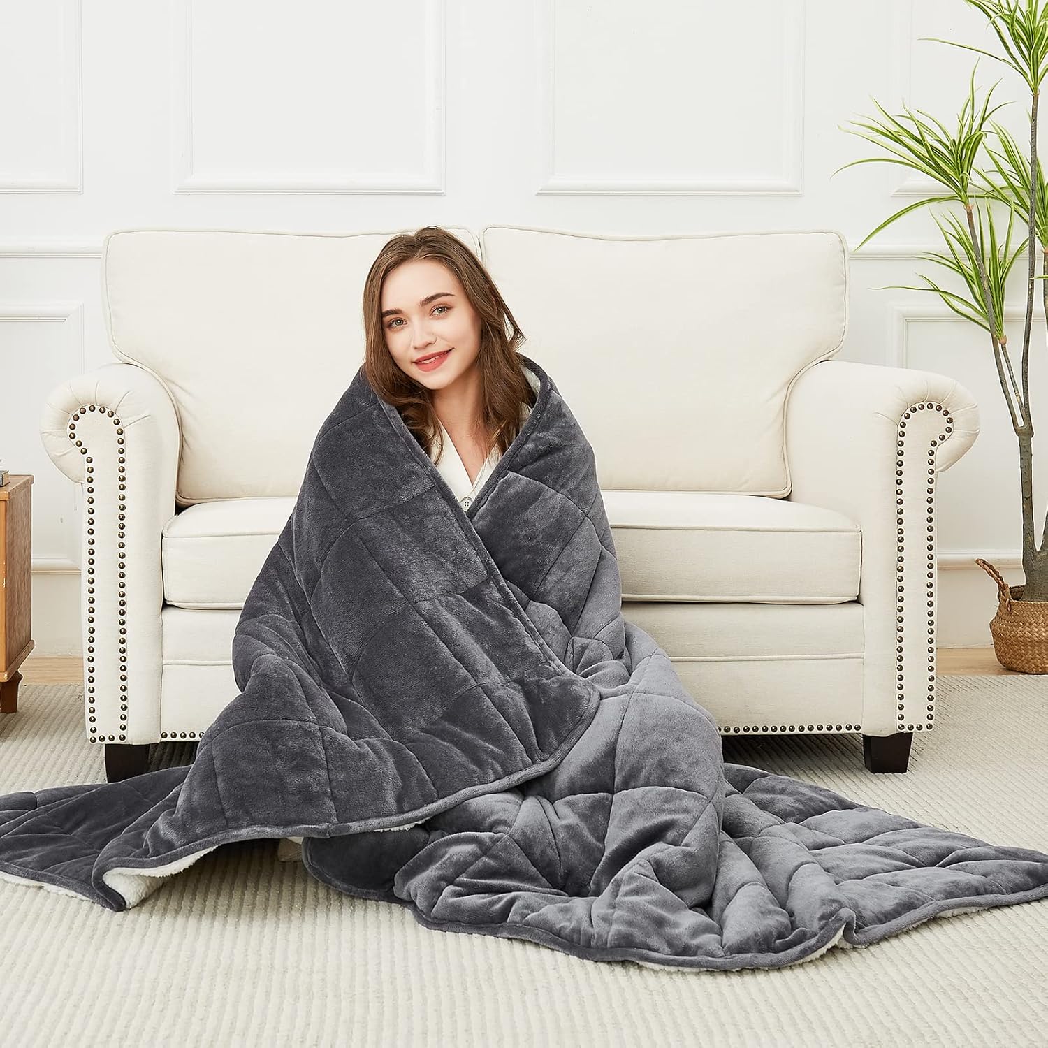 HOSUKKO Sherpa Flannel Weighted Blanket - 15 lbs Dual Sided Comfort Thick Heavy Blankets for Adults Soft Fluffy Flannel Cozy Warm Sherpa for Comfortable Relaxing Sleep, 48x72 inches Grey - Image 6
