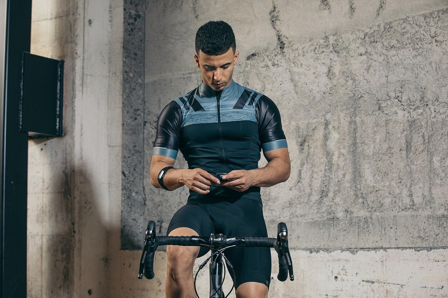 Wahoo TICKR FIT Heart Rate Armband, Bluetooth, ANT+ - Image 4