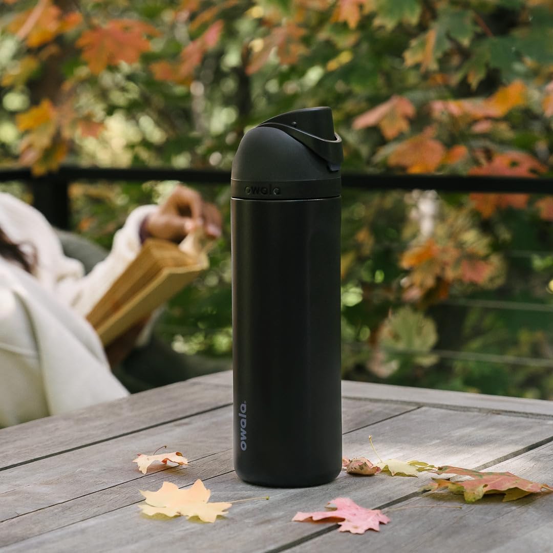 Owala FreeSip Insulated Stainless Steel Water Bottle with Straw, BPA-Free Sports Water Bottle, Great for Travel, 32 Oz, Very, Very Dark - Image 7